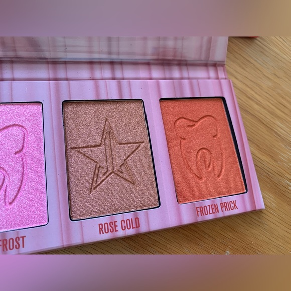 NWT JEFFREE STAR COSMETICS Cavity Skin Frost Palette - Picture 12 of 13